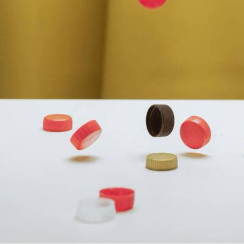 What to Consider while Choosing the Right Cap/ Closure for Your Product.